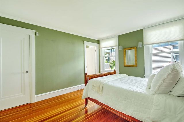 30 Langham Road, Providence, RI 02906