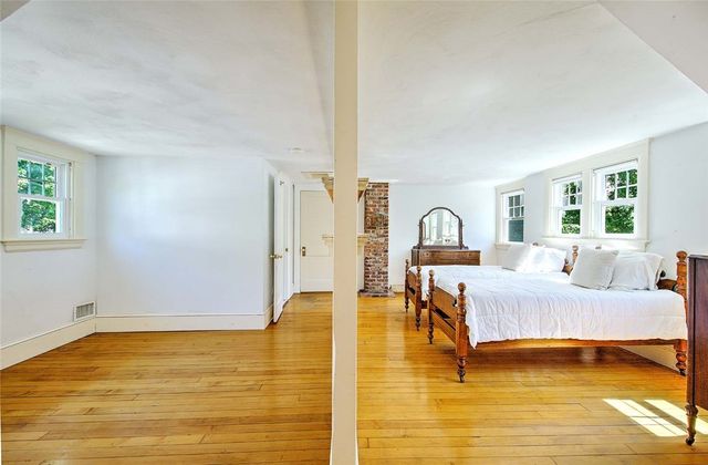 30 Langham Road, Providence, RI 02906
