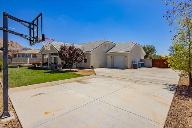 6800 Keren Marie Avenue, Las Vegas, NV 89110