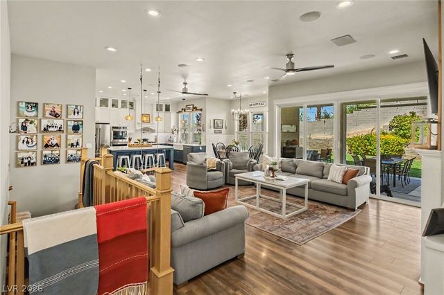 6800 Keren Marie Avenue, Las Vegas, NV 89110