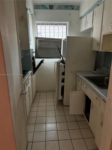 7725 Carlyle Ave 2, Miami Beach, FL 33141