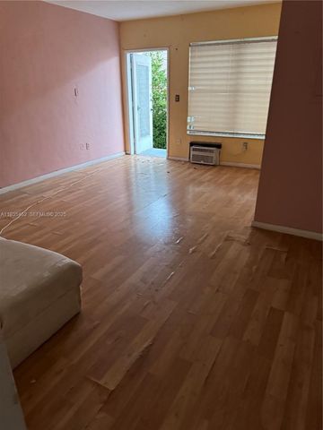 7725 Carlyle Ave 2, Miami Beach, FL 33141