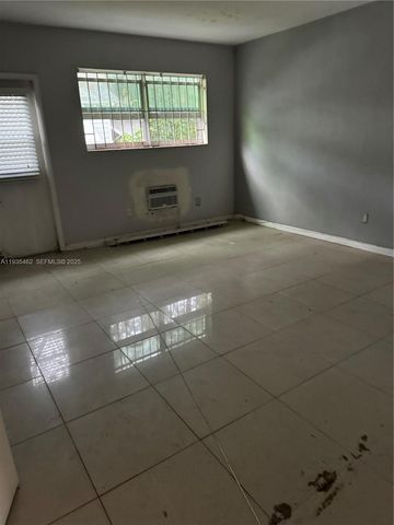 7725 Carlyle Ave 2, Miami Beach, FL 33141