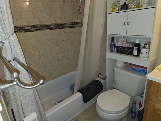 70 Mudge St 19, Lynn, MA 01902