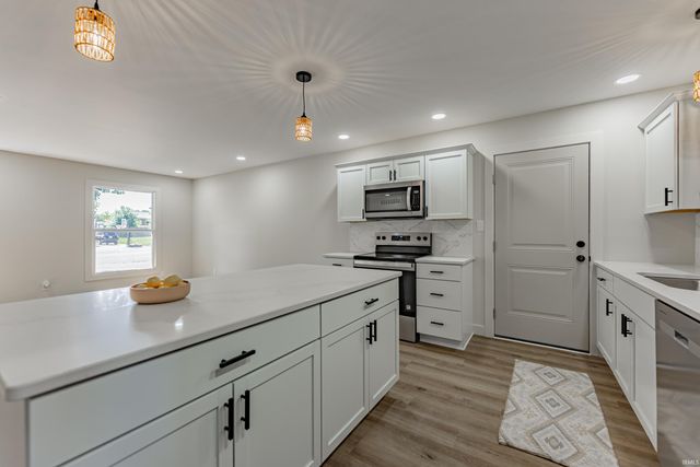 317 Kennedy Drive, Mount Vernon, IN 47620