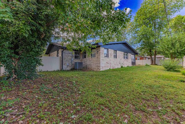 317 Kennedy Drive, Mount Vernon, IN 47620