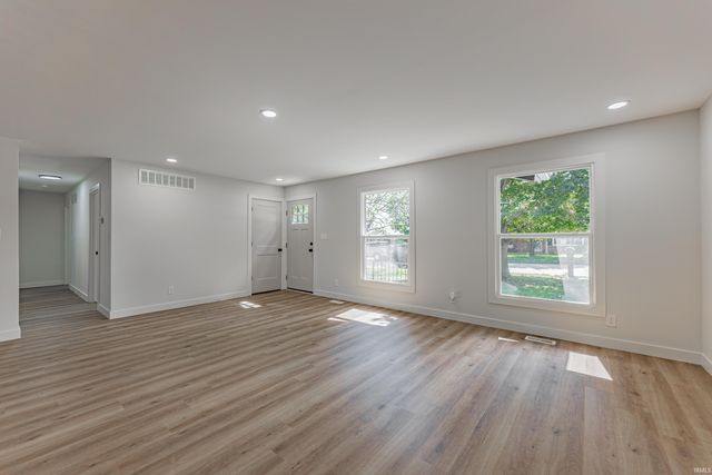 317 Kennedy Drive, Mount Vernon, IN 47620