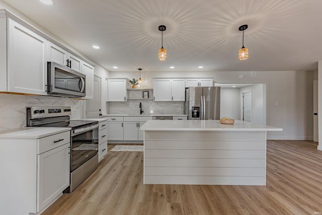 317 Kennedy Drive, Mount Vernon, IN 47620