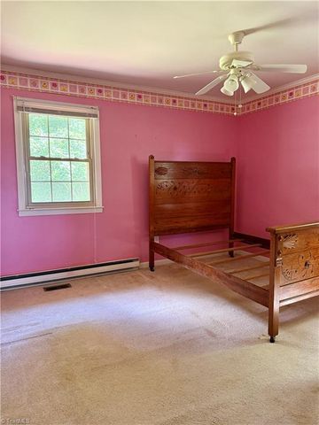 542 Wr Gillespie Road, Dobson, NC 27017