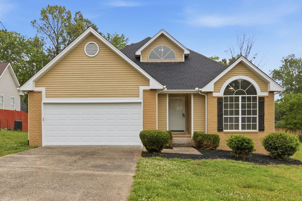 108 Pioneer Ln, La Vergne, TN 37086