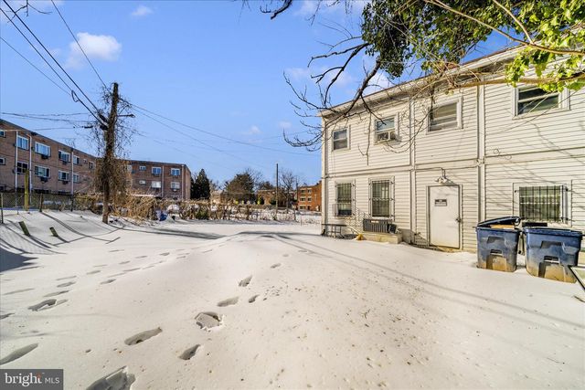 324 34TH ST SE, Washington, DC 20019