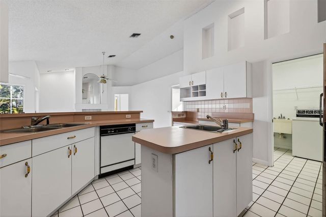 1819 TREE SWALLOW WAY, Palm Harbor, FL 34683