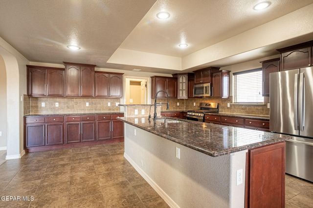 14501 Meadow Lawn Avenue, El Paso, TX 79938