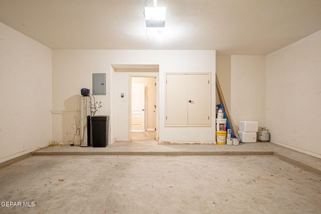 14501 Meadow Lawn Avenue, El Paso, TX 79938