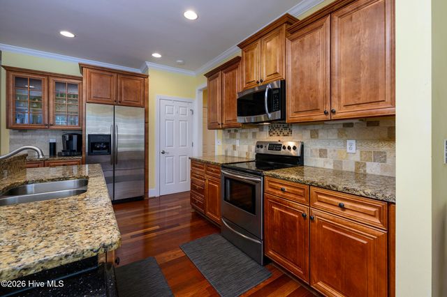 135 Staffordshire Drive, New Bern, NC 28562