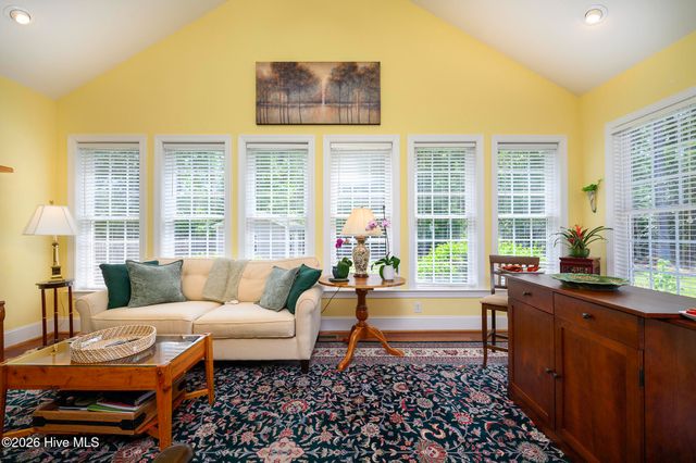 135 Staffordshire Drive, New Bern, NC 28562