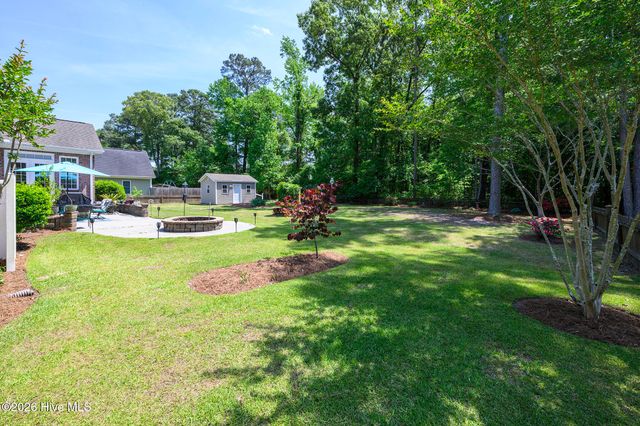 135 Staffordshire Drive, New Bern, NC 28562