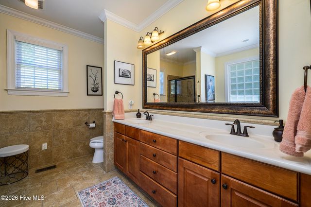 135 Staffordshire Drive, New Bern, NC 28562