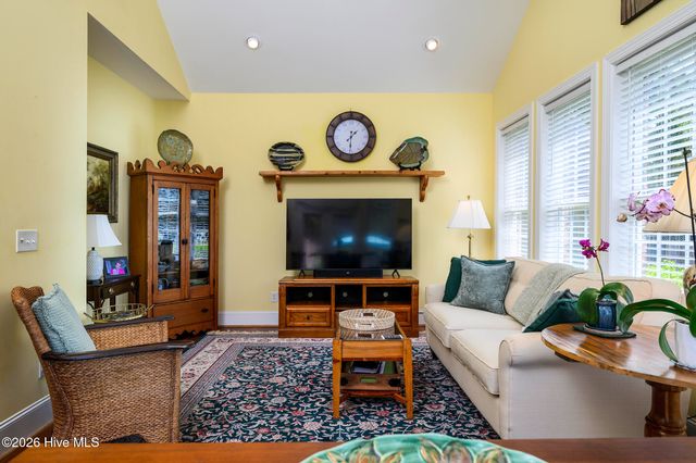 135 Staffordshire Drive, New Bern, NC 28562