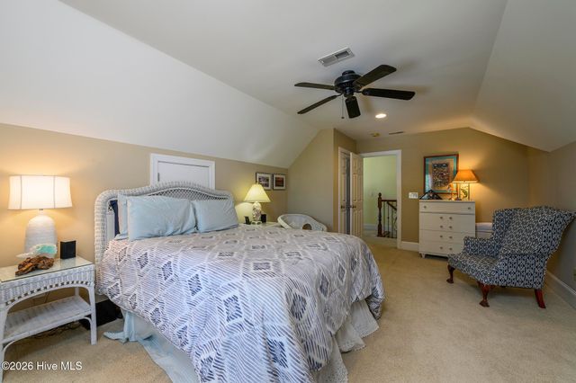 135 Staffordshire Drive, New Bern, NC 28562