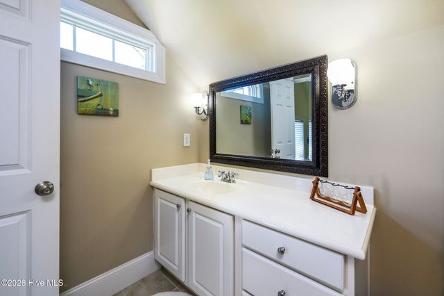 135 Staffordshire Drive, New Bern, NC 28562