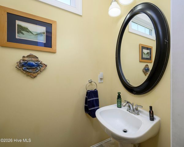 135 Staffordshire Drive, New Bern, NC 28562