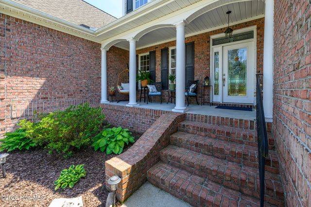 135 Staffordshire Drive, New Bern, NC 28562