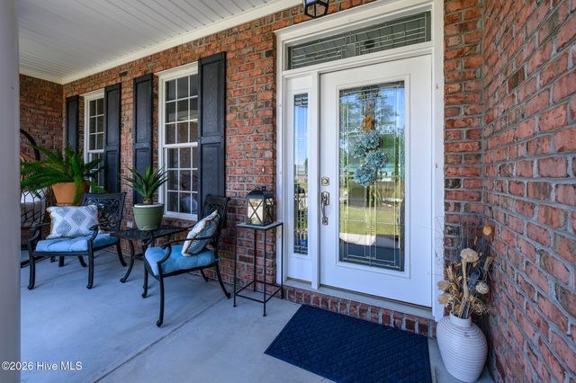 135 Staffordshire Drive, New Bern, NC 28562