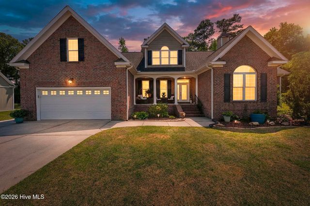 135 Staffordshire Drive, New Bern, NC 28562