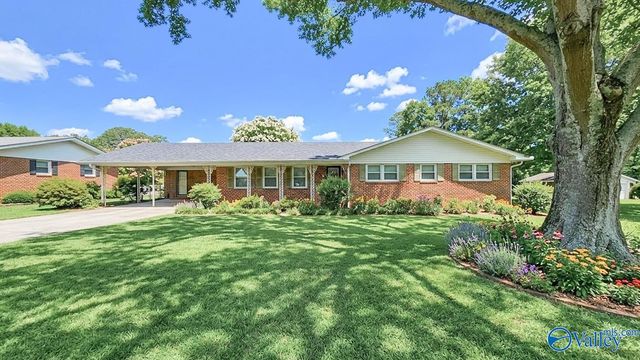 1014 9th Street NW, Arab, AL 35016