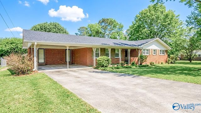 1014 9th Street NW, Arab, AL 35016