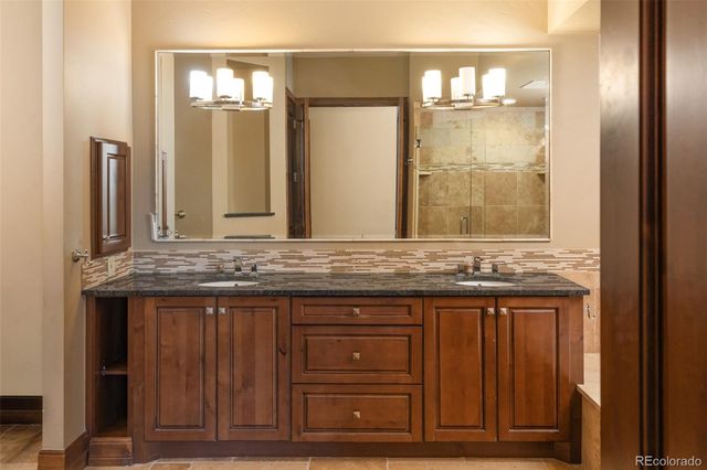8100 E Union Avenue 2405, Denver, CO 80237