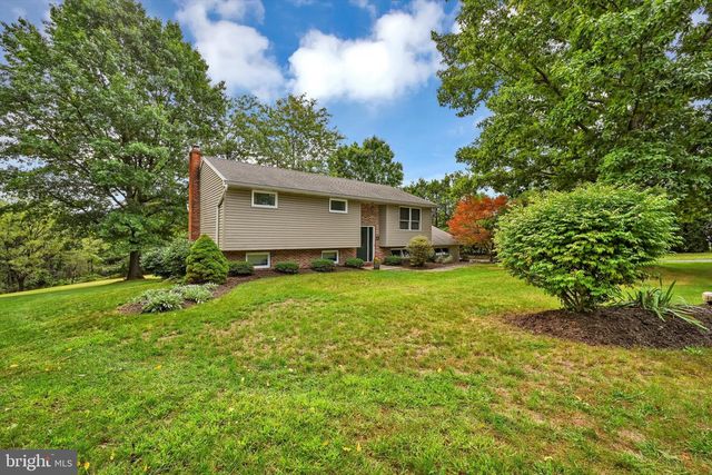 79 HILL RD, Bernville, PA 19506