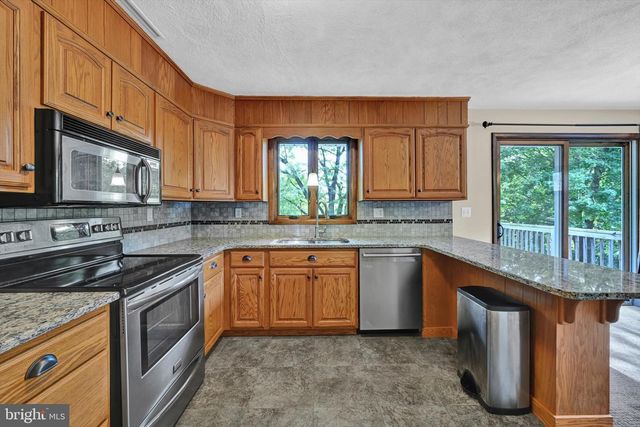 79 HILL RD, Bernville, PA 19506