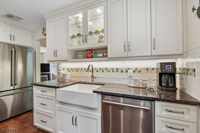 4 Elkin Dr, Livingston Twp., NJ 07039