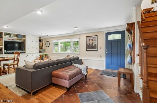 4 Elkin Dr, Livingston Twp., NJ 07039