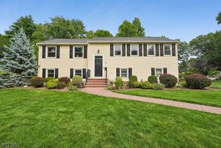 4 Elkin Dr, Livingston Twp., NJ 07039