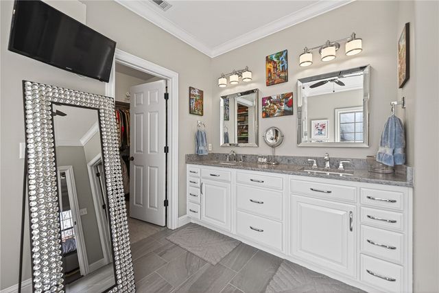 4915 S Inglewood Road, Rogers, AR 72758