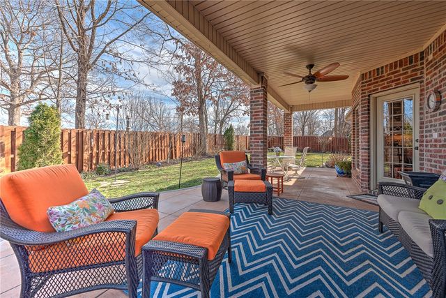 4915 S Inglewood Road, Rogers, AR 72758