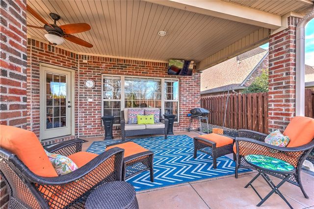 4915 S Inglewood Road, Rogers, AR 72758