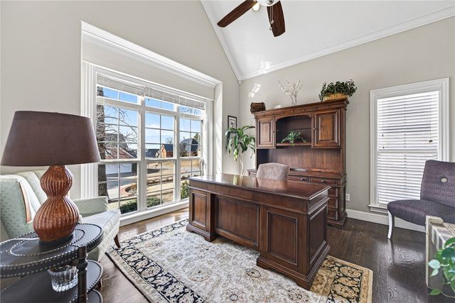 4915 S Inglewood Road, Rogers, AR 72758