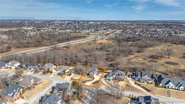 4915 S Inglewood Road, Rogers, AR 72758