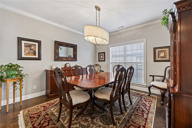 4915 S Inglewood Road, Rogers, AR 72758