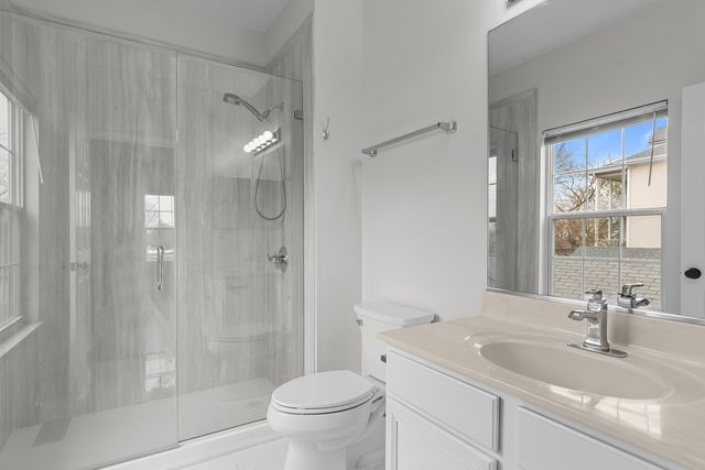 3299 Stratford Court 2A, Lake Bluff, IL 60044