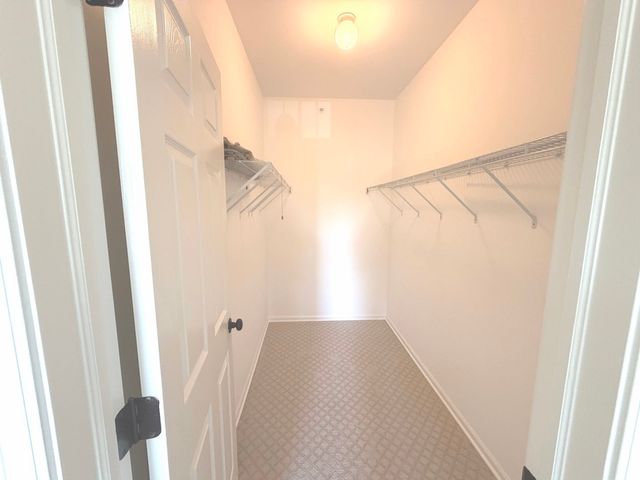 3299 Stratford Court 2A, Lake Bluff, IL 60044