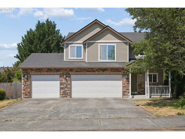 228 E 17TH Pl, La Center, WA 98629