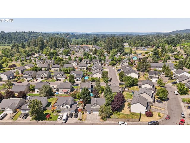 228 E 17TH Pl, La Center, WA 98629