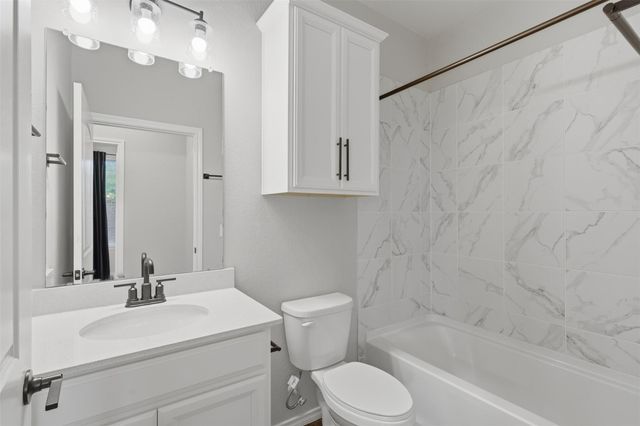 4028 Starbright Street, Houston, TX 77018