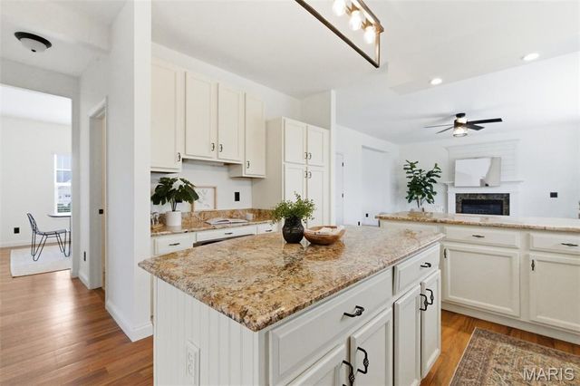 912 Hampshire Heath Drive, O'fallon, MO 63368