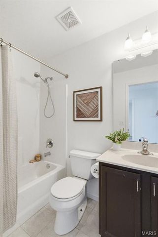 912 Hampshire Heath Drive, O'fallon, MO 63368